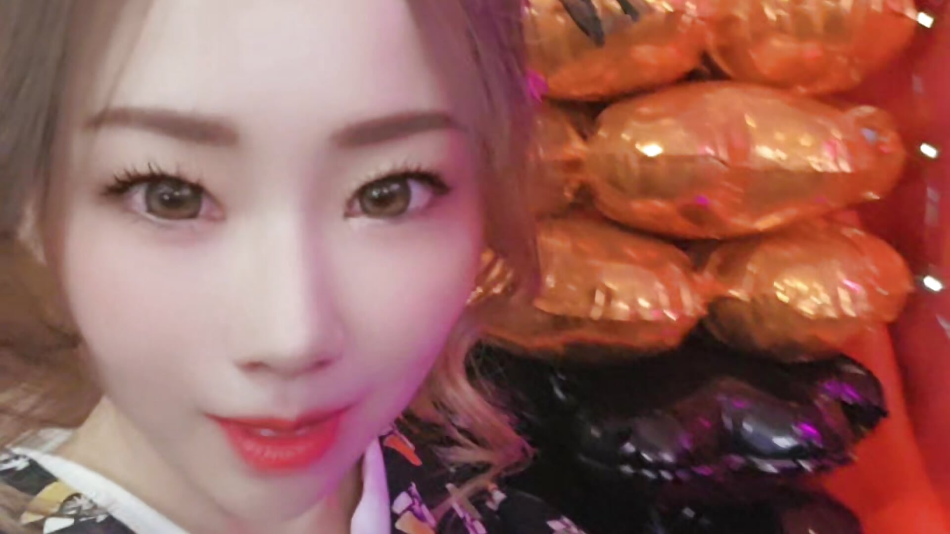 1000054454 - วิดีโอโดย ERIKA-JP-168130 โมเดลแคม