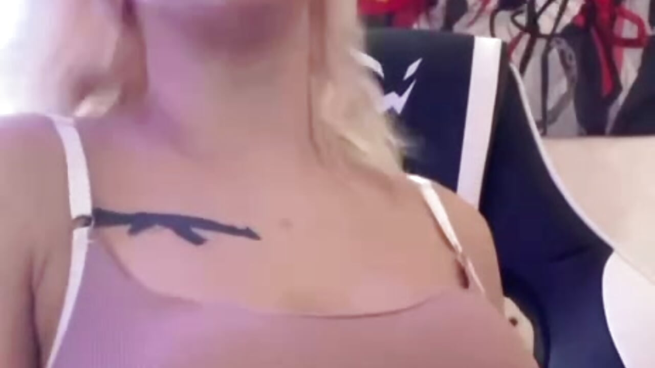 showing off - video by folinskayyya cam model