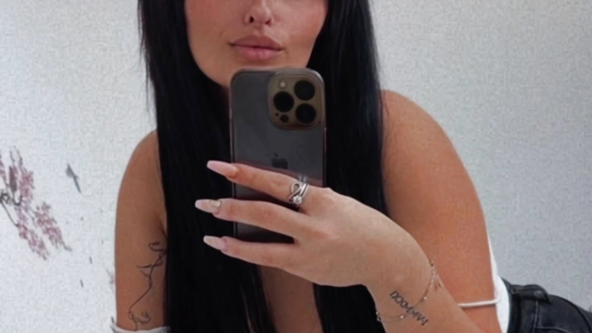 Hmmmm - video av jesselines_ cam model