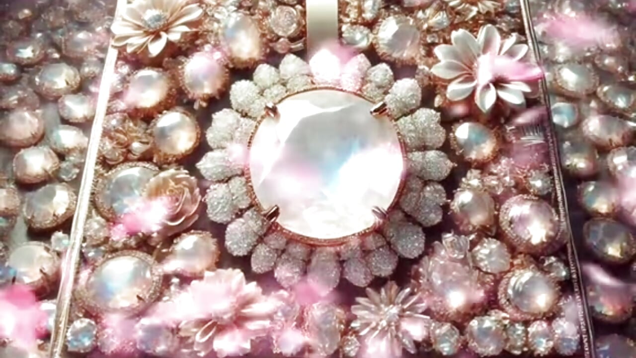 Birthday celebration 🎂 19 December please help me have the best birthday ever ❤️ - video by Thasha8 cam model