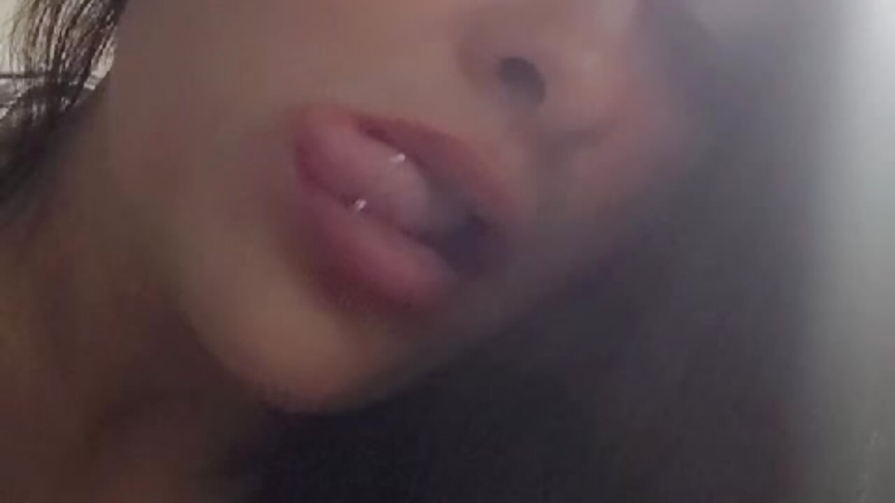 my sexy face - video by ReedxRosee cam model