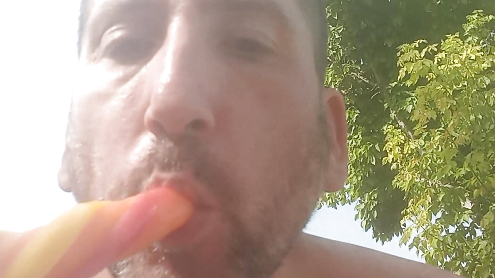 Chupando - video by tioenbolas78 cam model