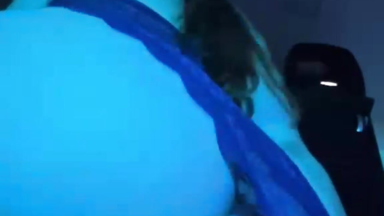 Watch how I shake my butt - video by Ruth_harvey_ cam model