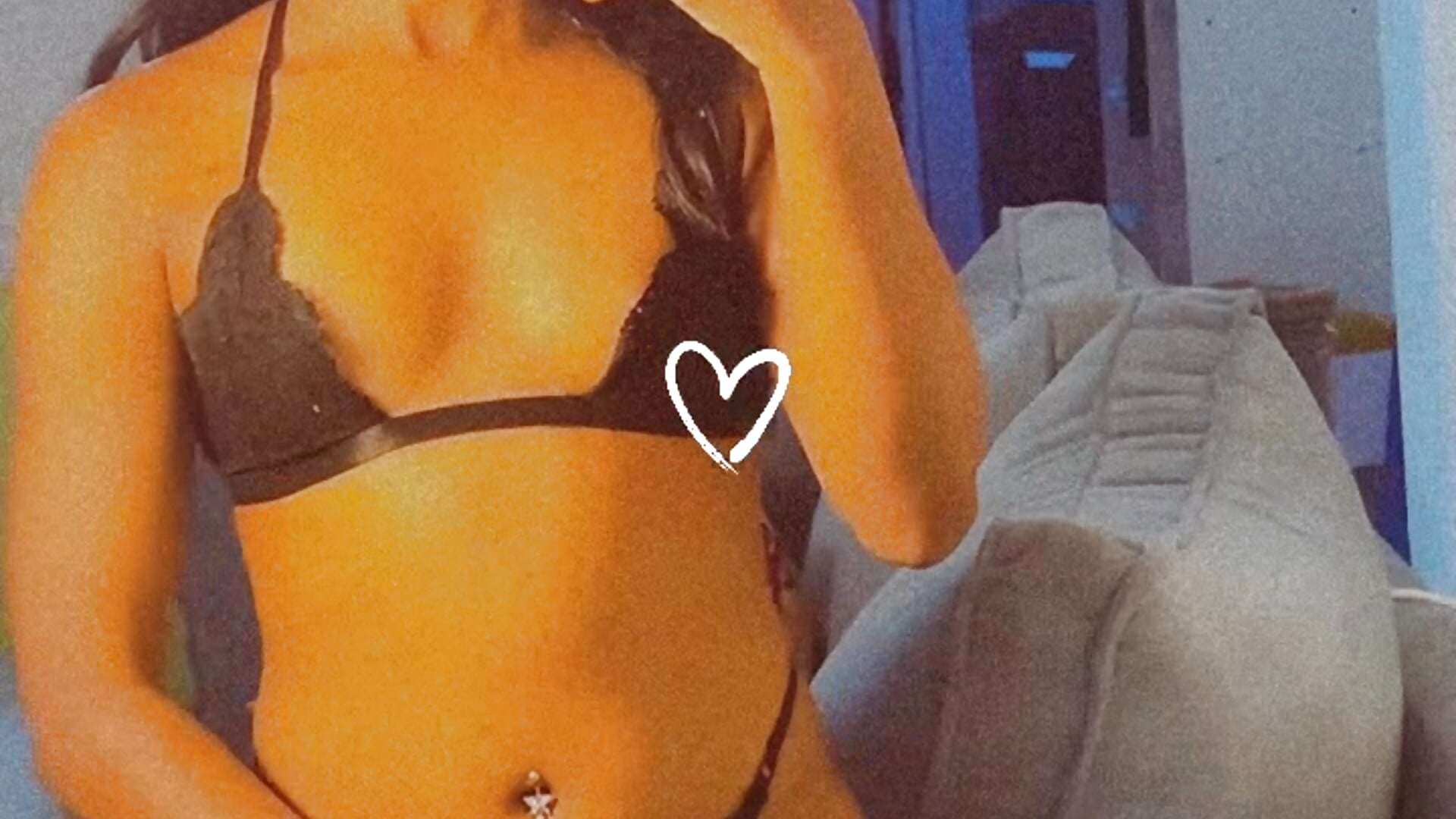 A glimpse 💋 - video od modelky/modela hot-ronn