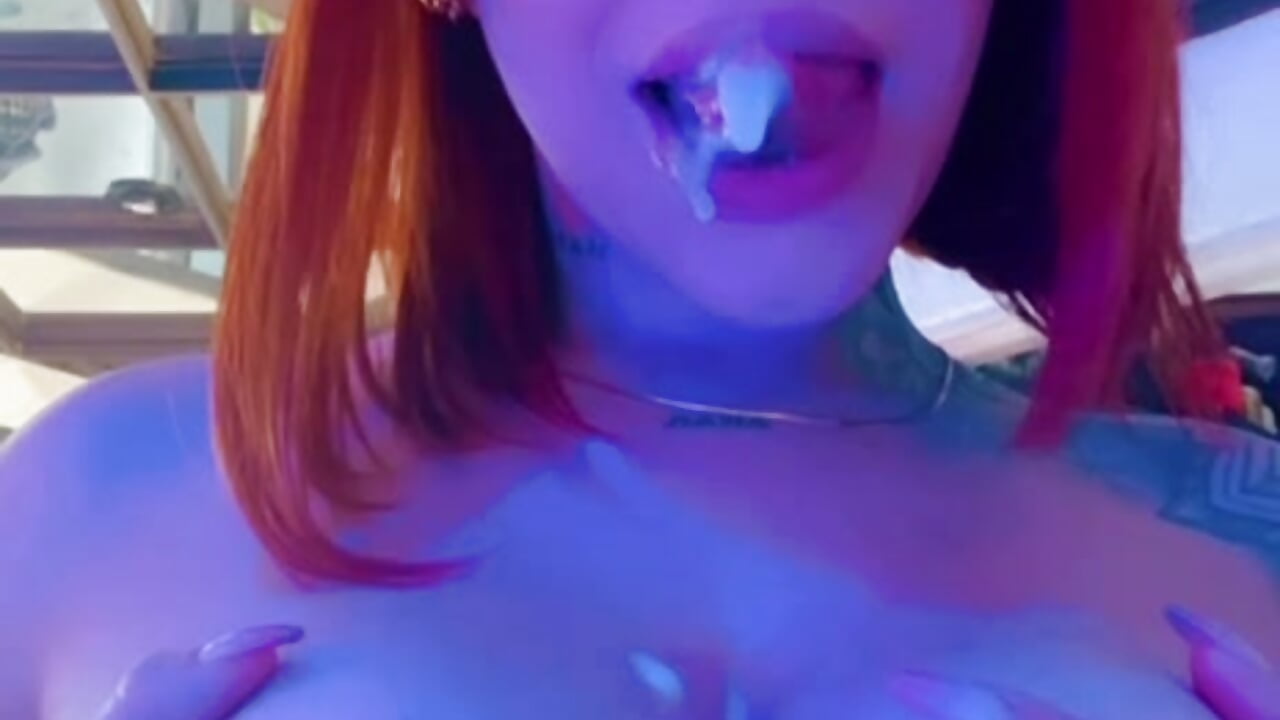 I want ur cum on my mouth and face