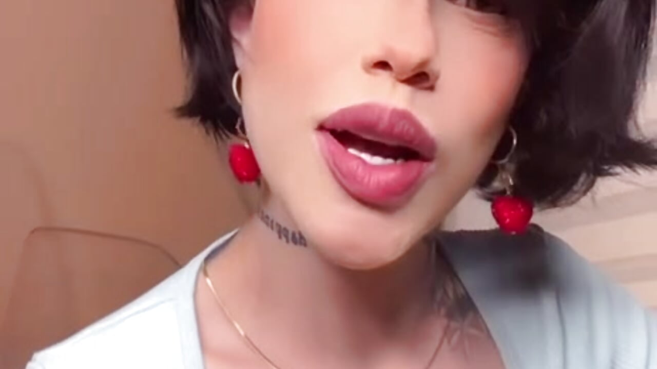 Lets play with my body – video modela na kameri Hannah_Borbon