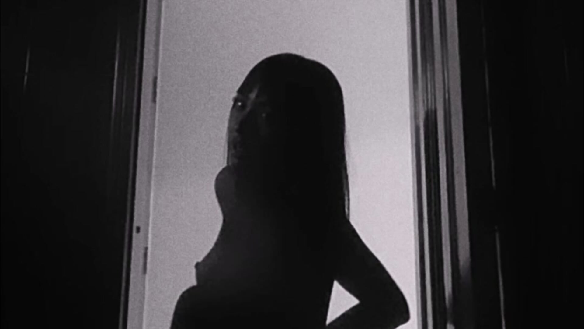 video-output-69618827-D909-4E09-9BA9-29BAA341CB4B - video by maddy_brookss cam model