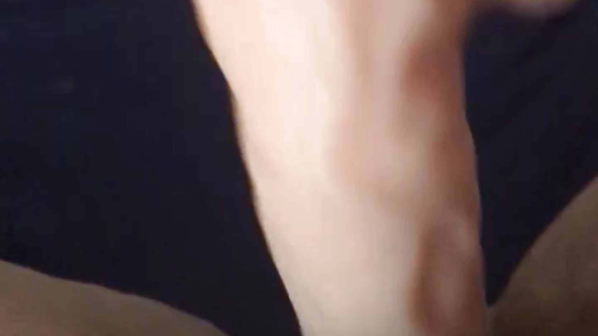 See my pussy throb around my dildo - video by LuciannaBBW cam model