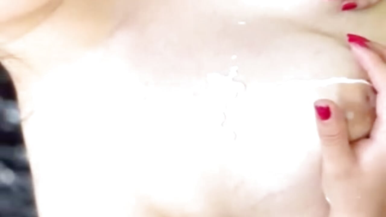 Video de WhatsApp 2024-02-27 a las 08,37,04_19619a00 - video by NikkiRous_ cam model