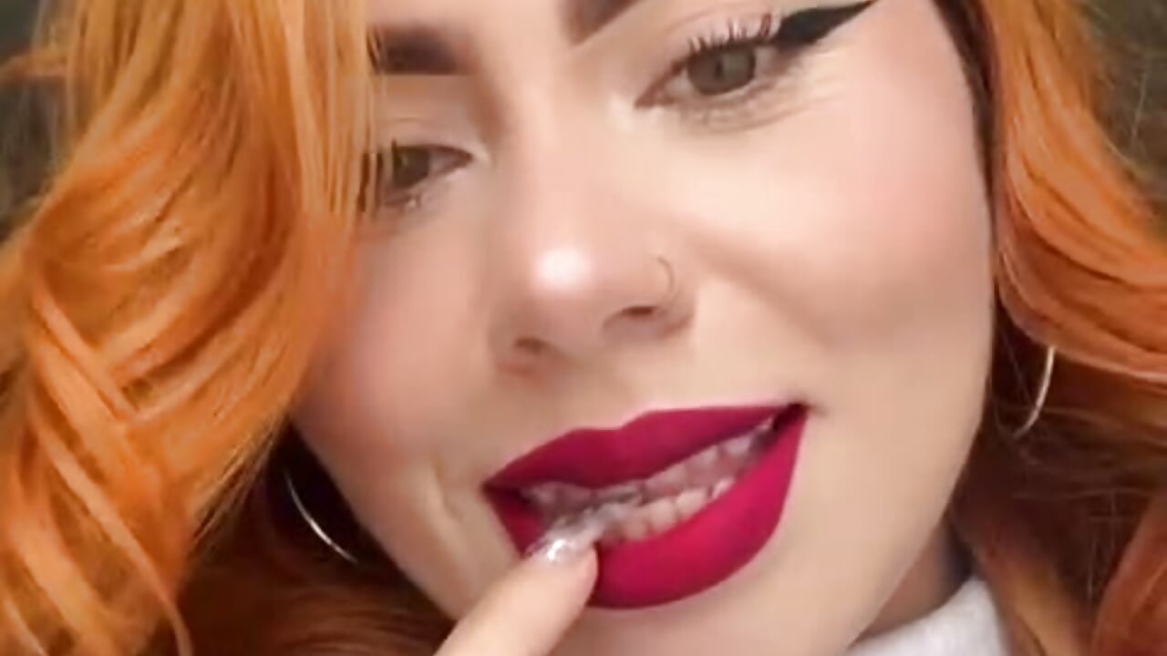 kiss me - Dulce_charlottee 캠 모델의 동영상