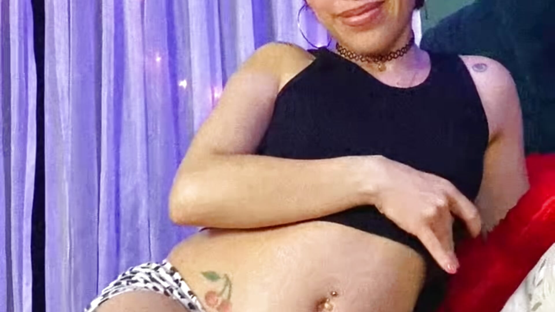 Pregnant Pao - วิดีโอโดย YaraLeon โมเดลแคม