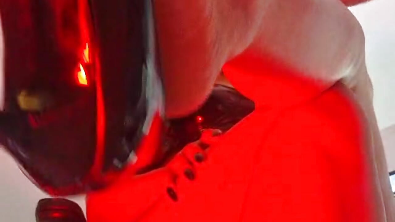 sensual + naughty 🖤－カメラキャストのEvaaFoxxy1の動画