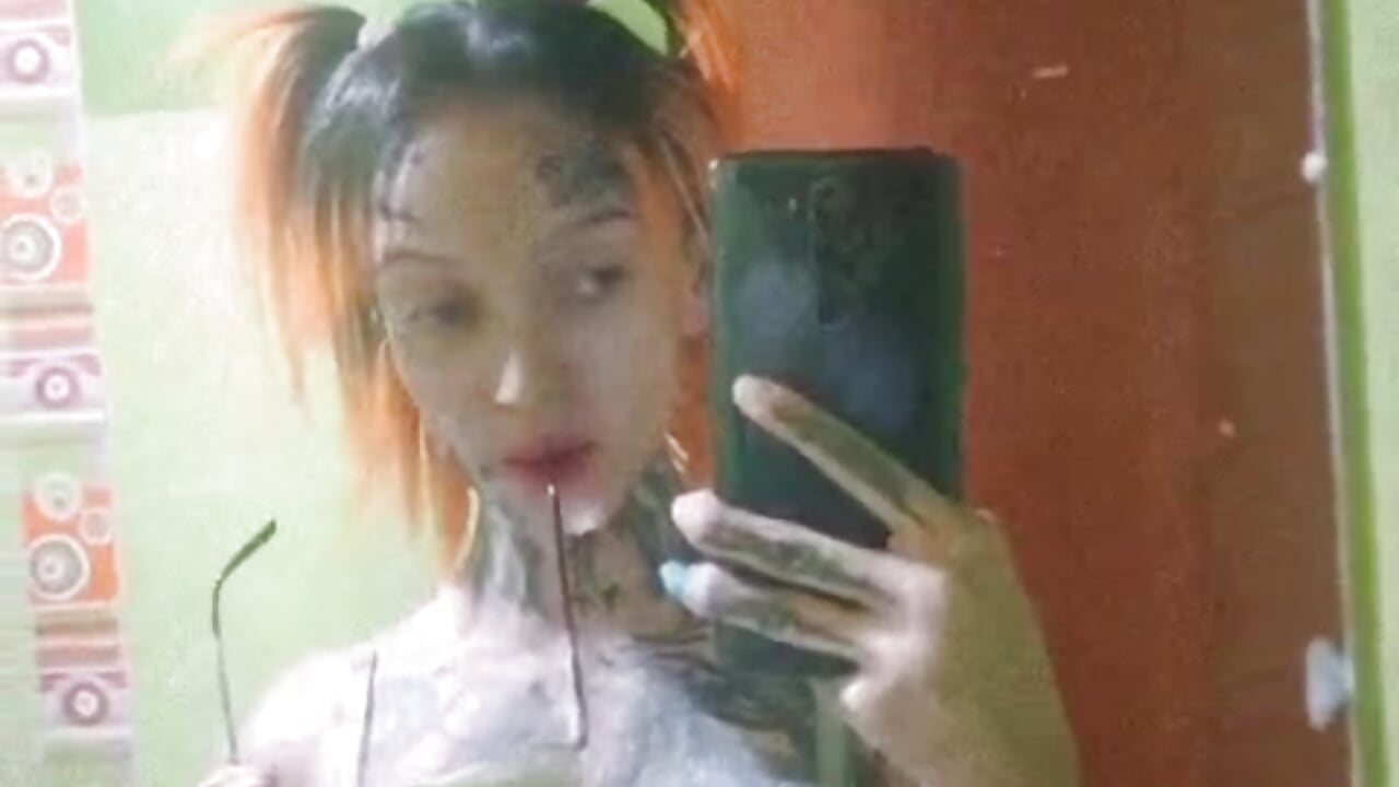 profile-intro-video-1791513996 - video oleh barbara_anal_squirt_ kamera model