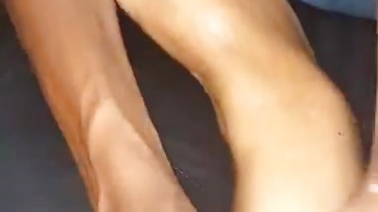 Cum n get foot massage 😩 - відео від вебкаммоделі Gifttheskimaskboy