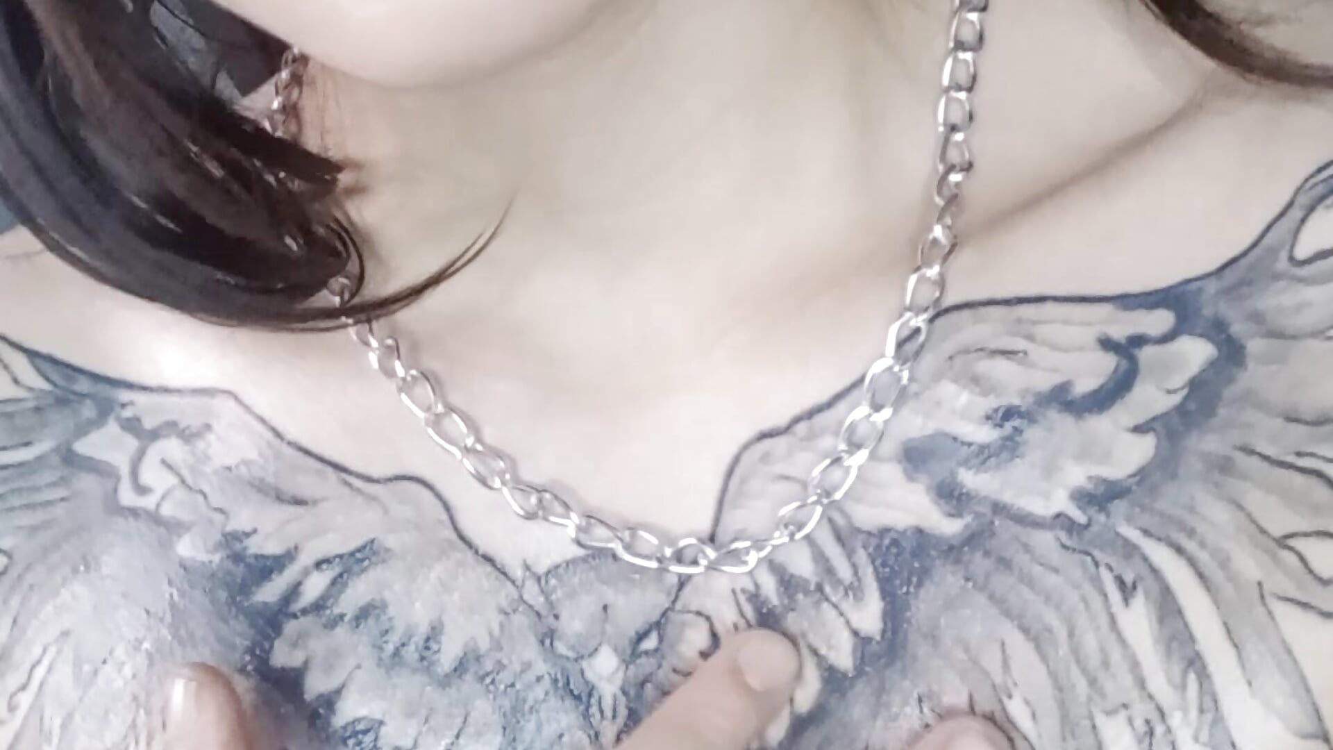 Suck tits - video van AnnyThompson_ cam-model
