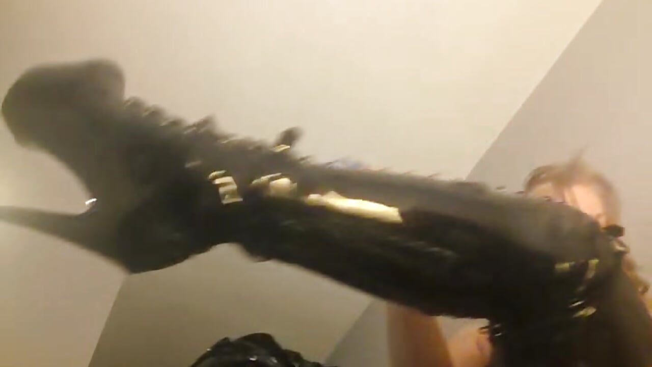 [10 Apr 08:13] Public Show - video di we8camgirl modella di cam