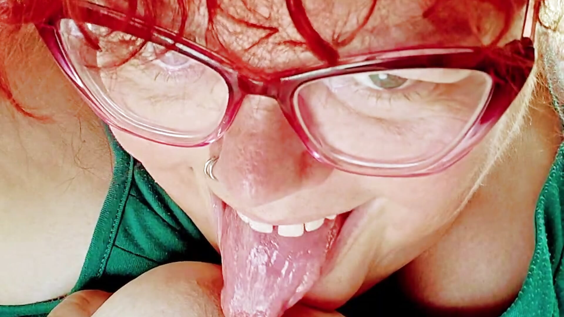 Naughty public lick - video by LadyCrimsonVoluptas cam model