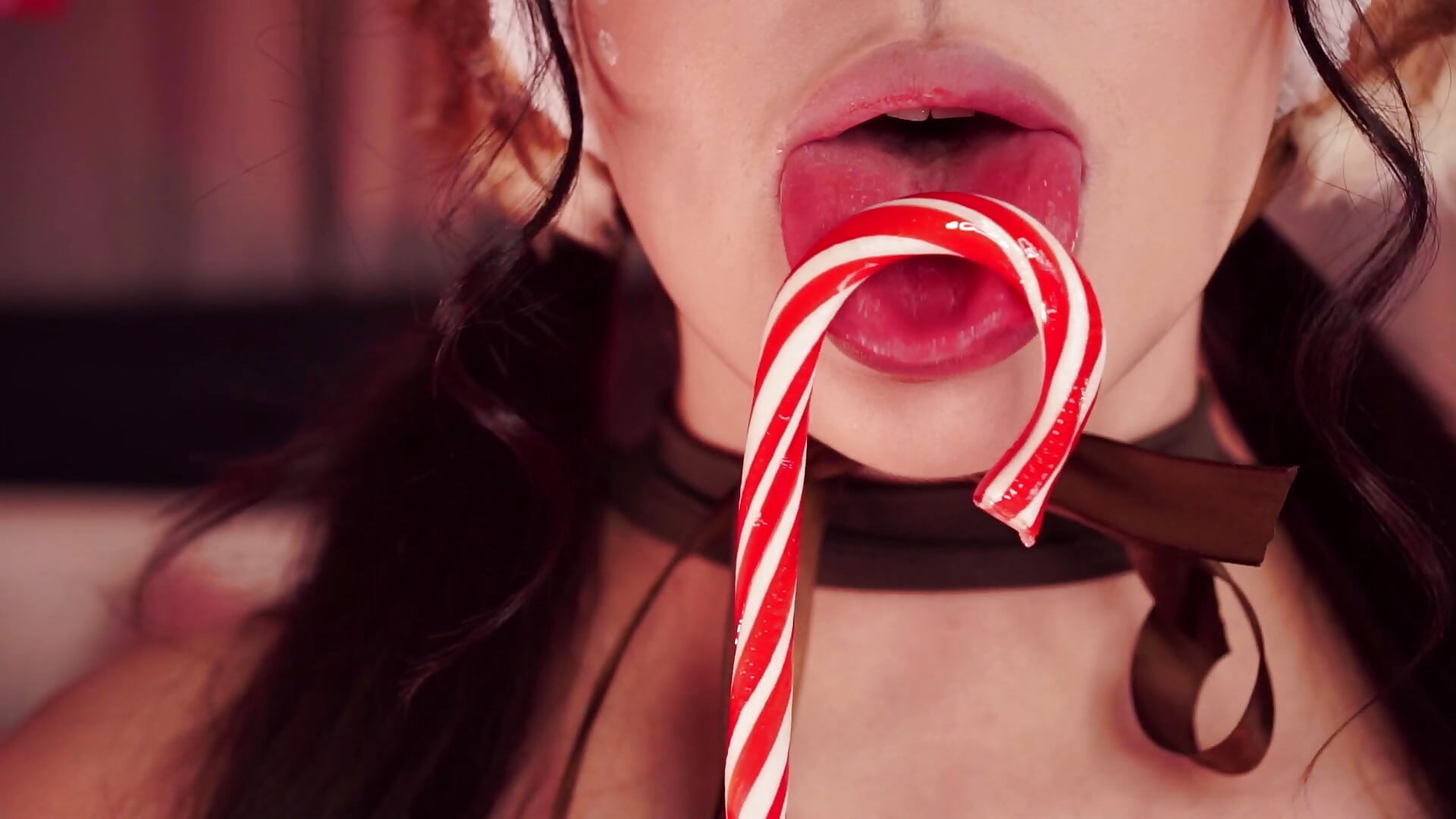 lick a christmas stick 🎄