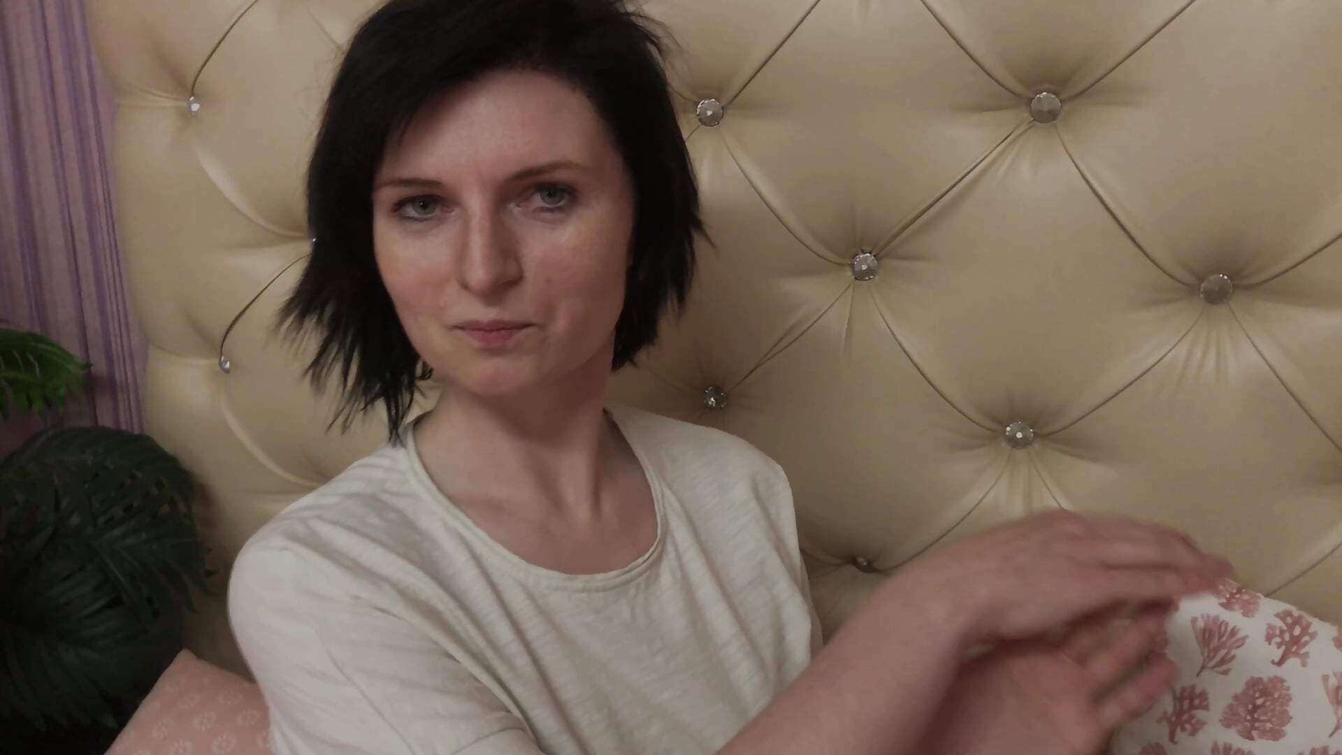 This bed is missing someone... - video by Lena_Paulles cam model