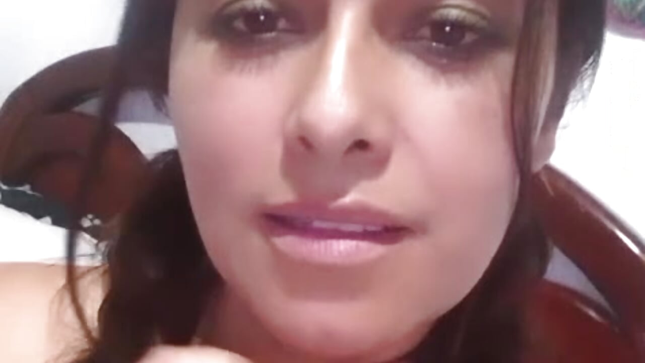 follow me - video by MagicStephany_ cam model