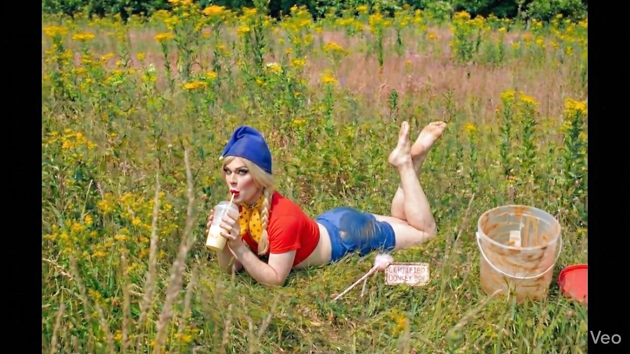 Milk Shake – видео вебкам-модели amandabarefoot