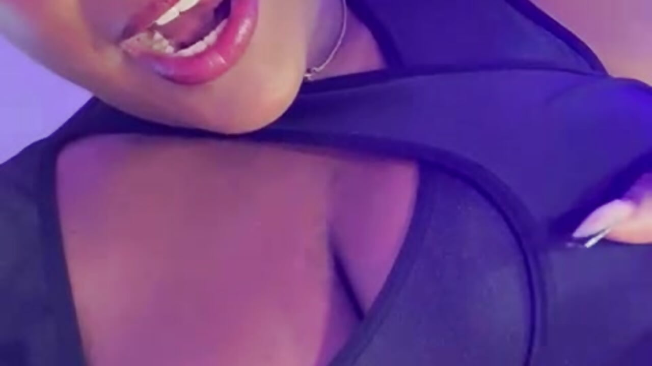 Your sexy girl 🍒 - video by BlakmillerrGilson cam model