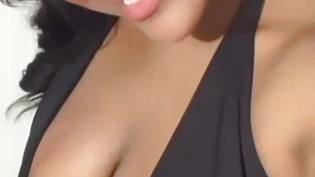 Get lost in my gaze - BlakmillerrGilson adlı kamera modelinin videosu