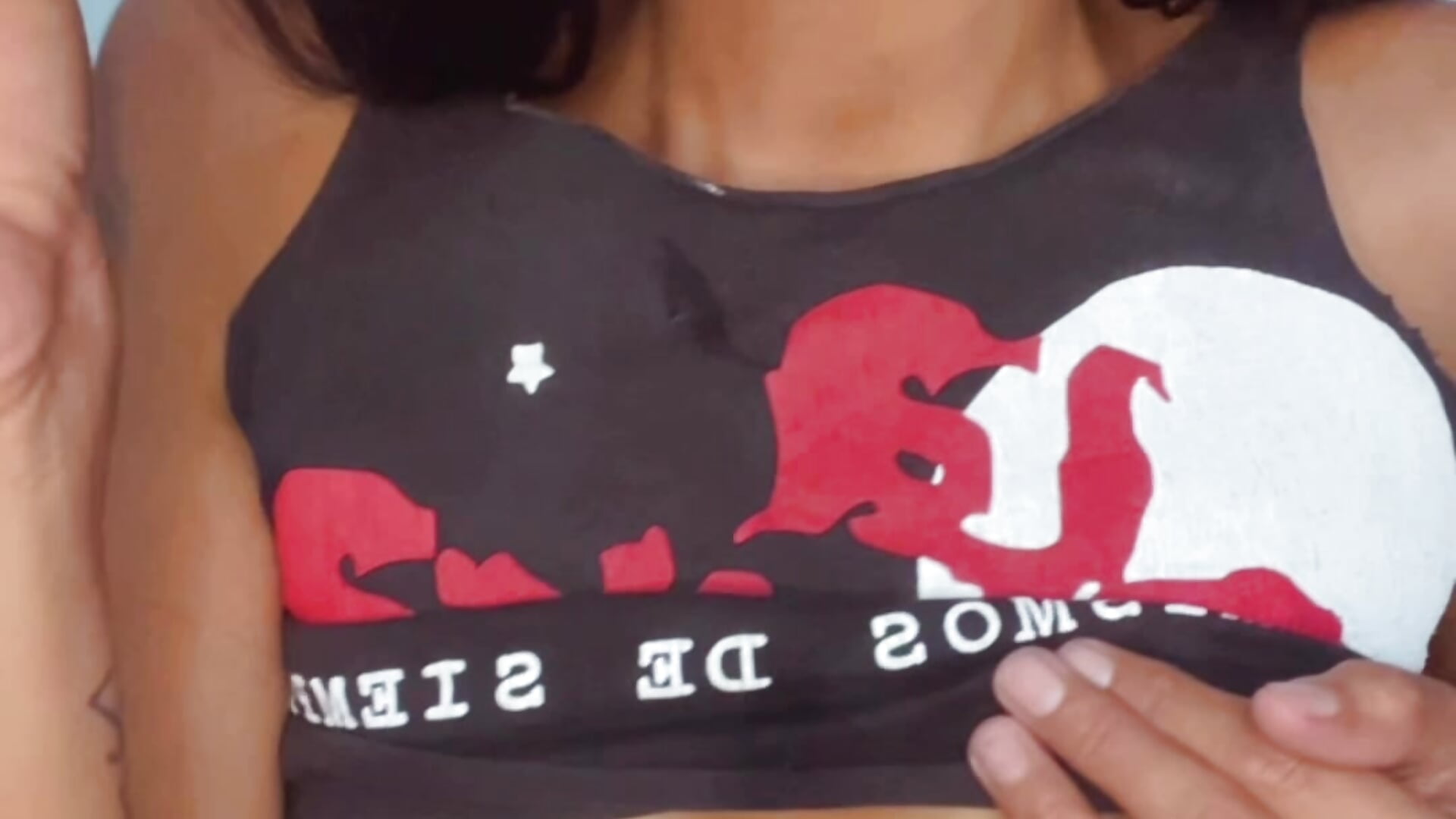 P2Sigo con la turca y te muestro mi plug - video by sofi_floyd cam model