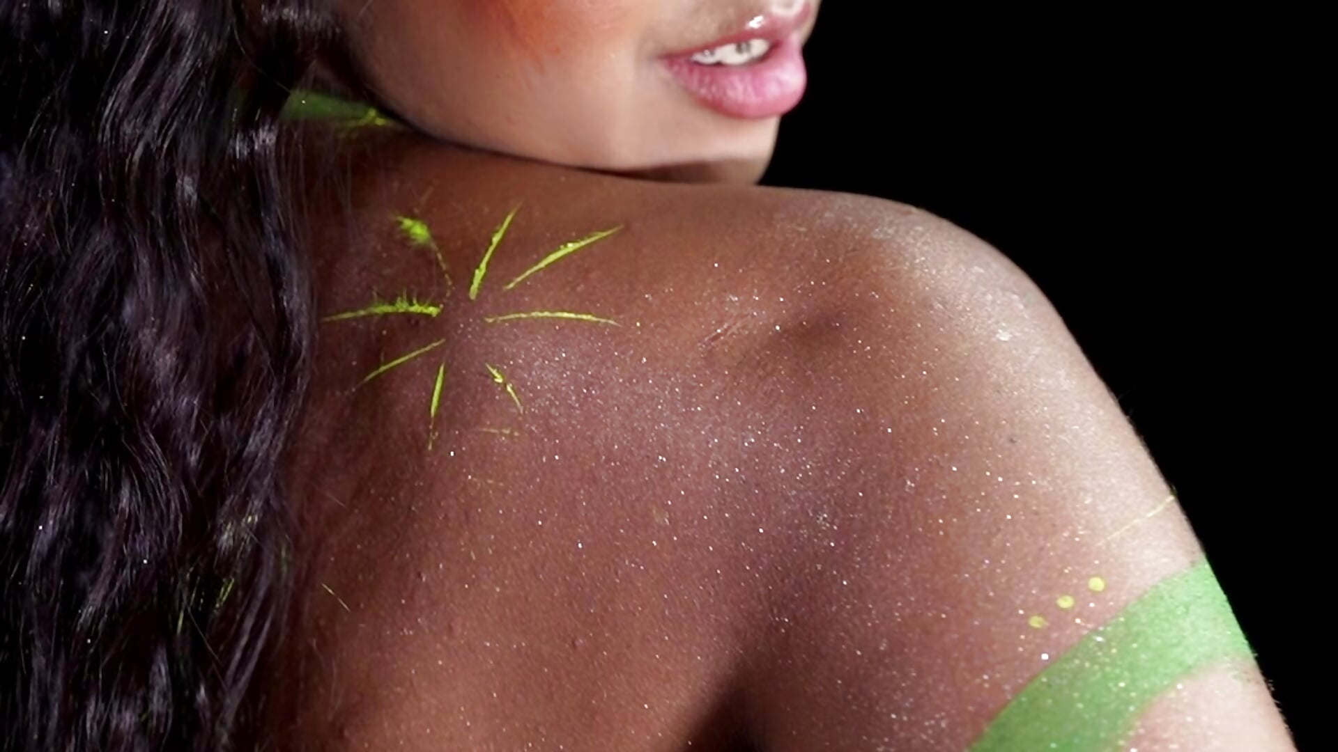 My beautiful painted body🥰😍 - video by _aurora18_ cam model