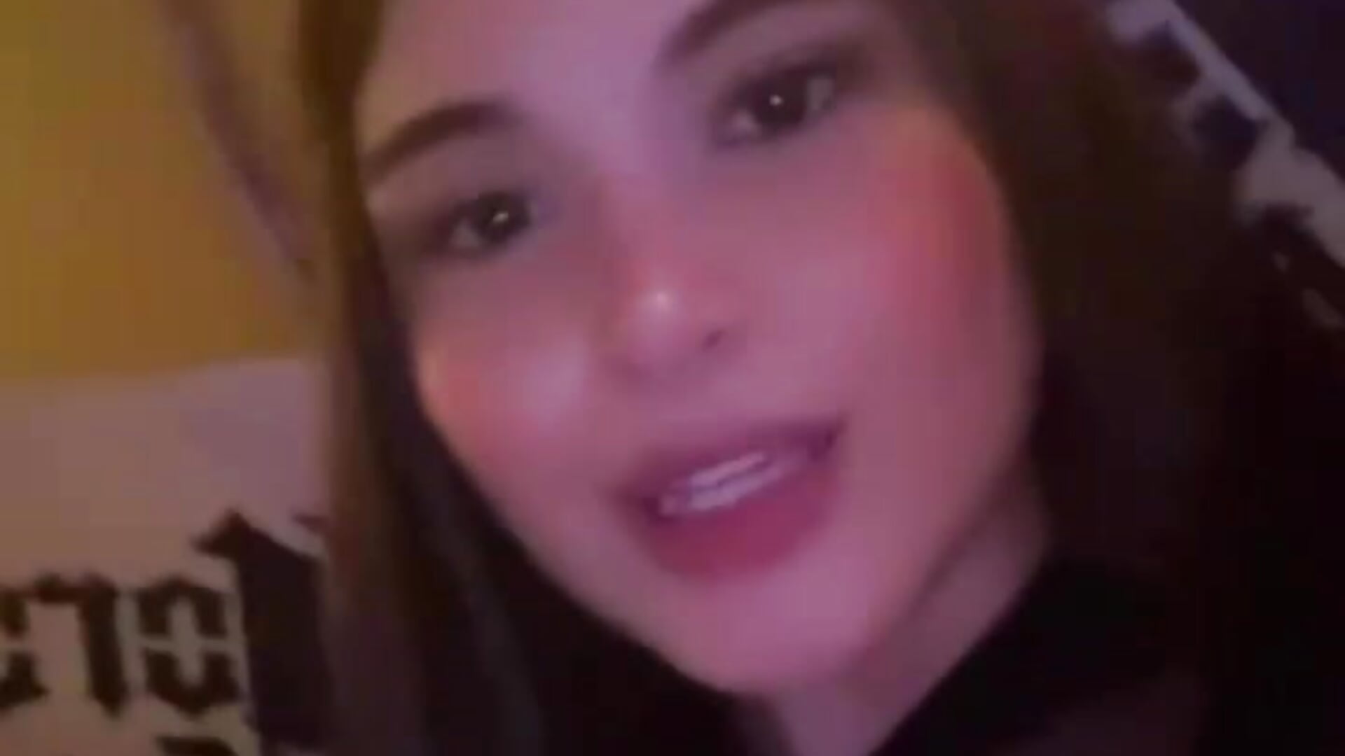 Let no one turn off this music... or my attitude 🔥. - video by CamilaSofiia cam model