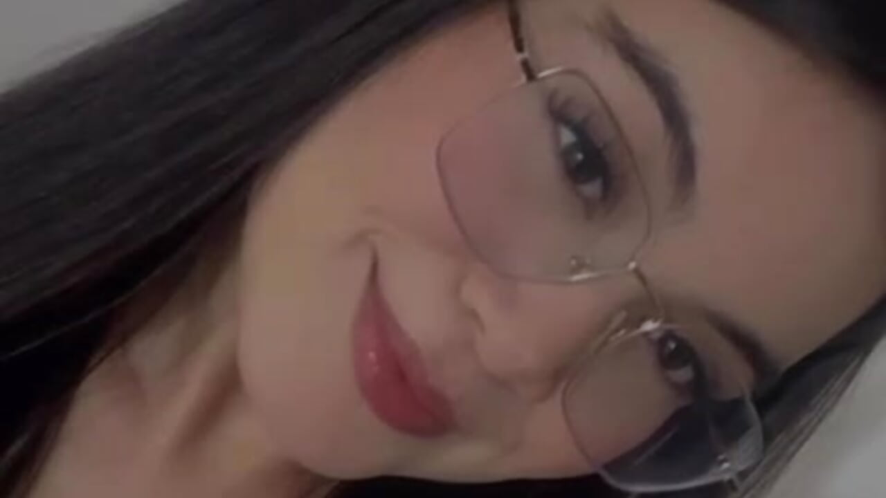 hey babe - video by CamilaSofiia cam model