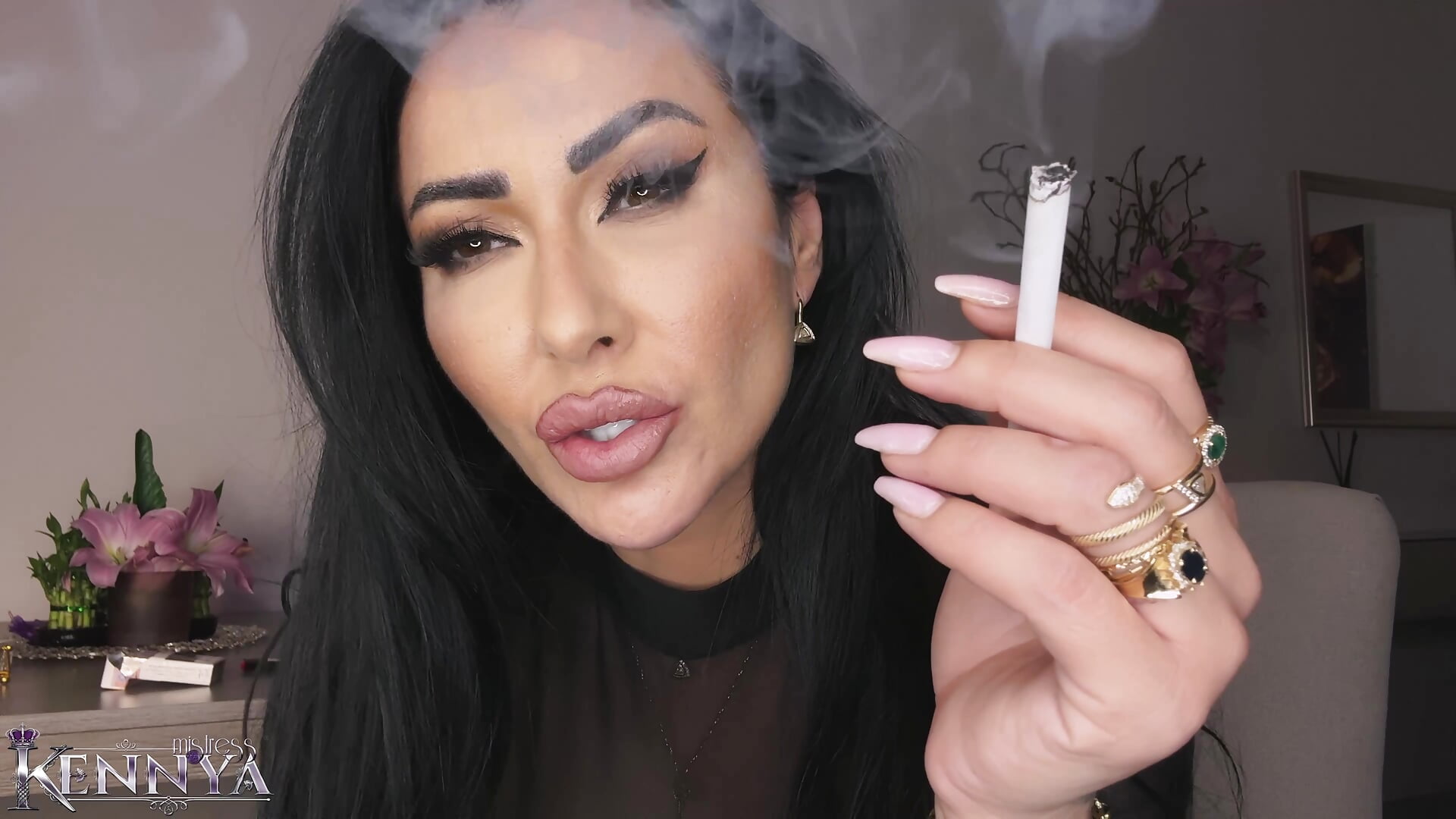 I want your money not your dick  Cucked by Mistress Kennya - vídeo de la modelo de cam Mistress-Kennya