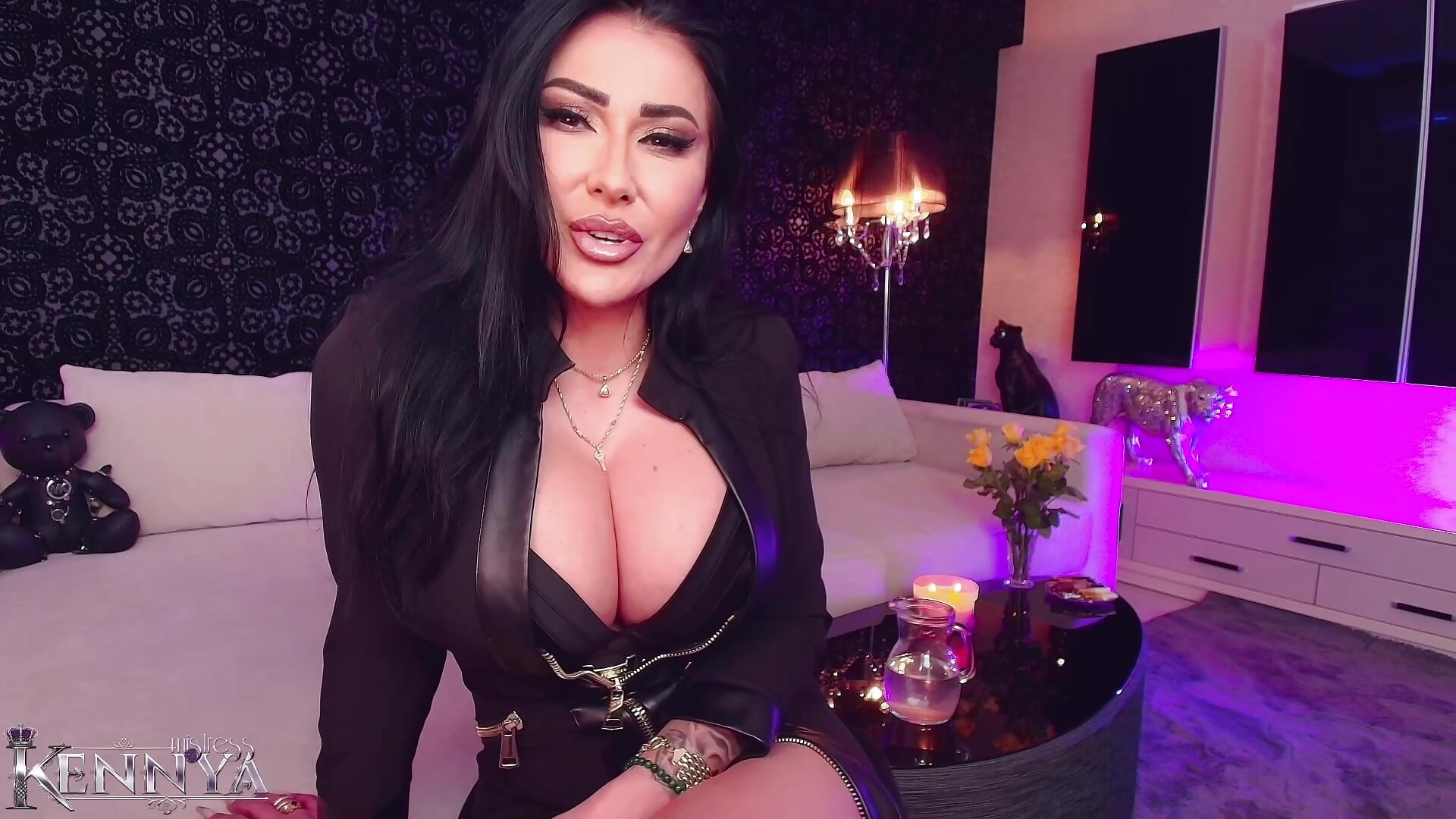 What I really care about and how you can make me smile preview - vídeo de la modelo de cam Mistress-Kennya