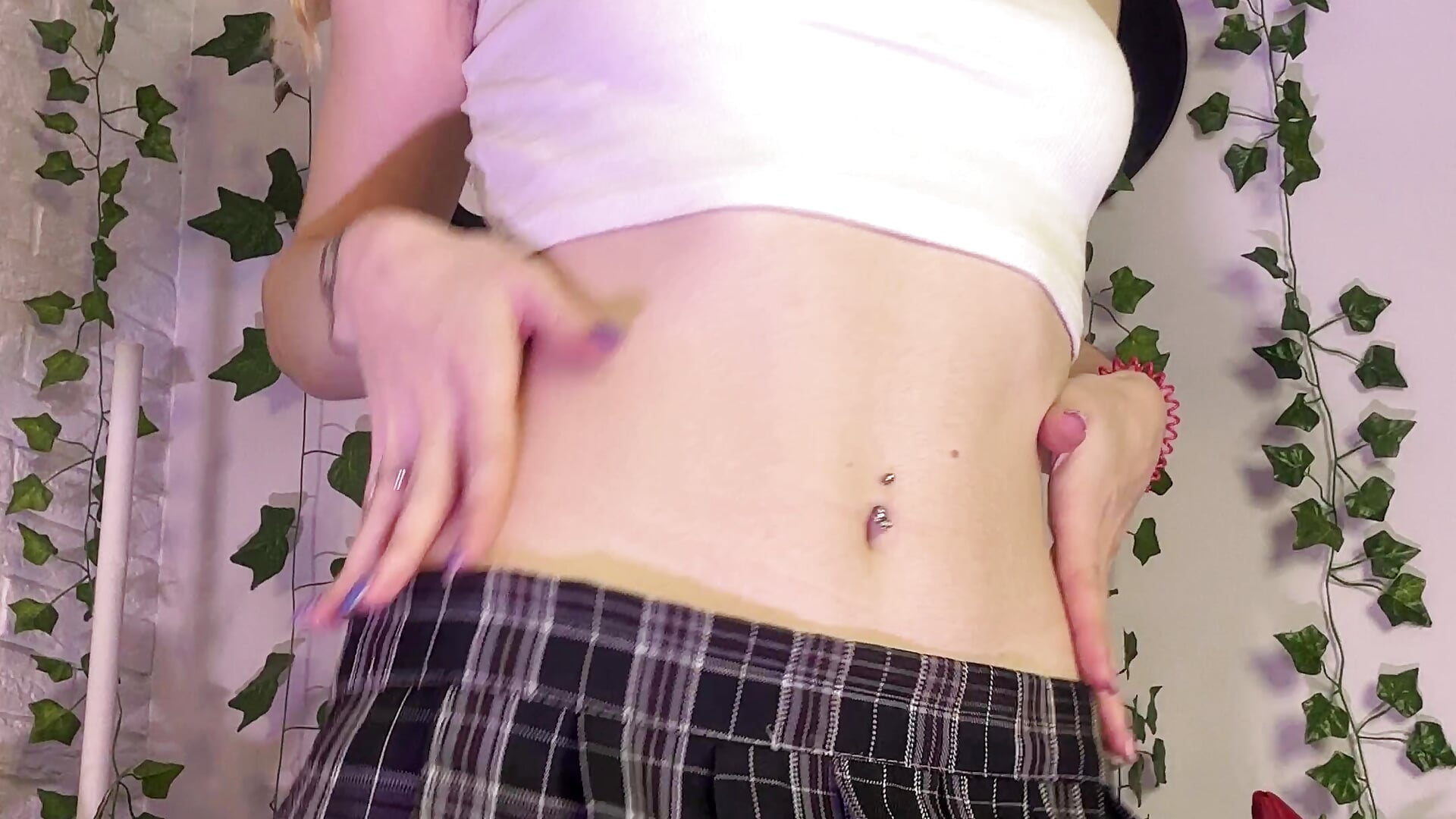sexy dance - video by LoraaDoll cam model