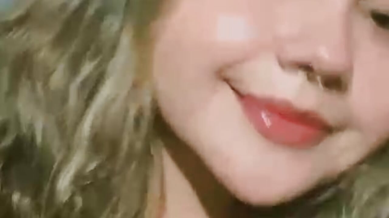 I love experiencing new things – видео вебкам-модели Cherryyquen