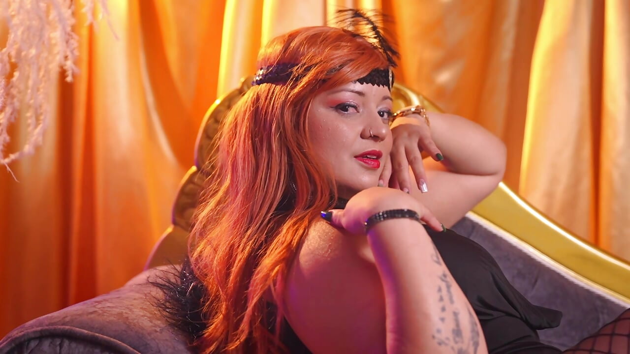 🚬😏 I like that moments are unique 😏🚬 - LilyyBigAss 캠 모델의 동영상