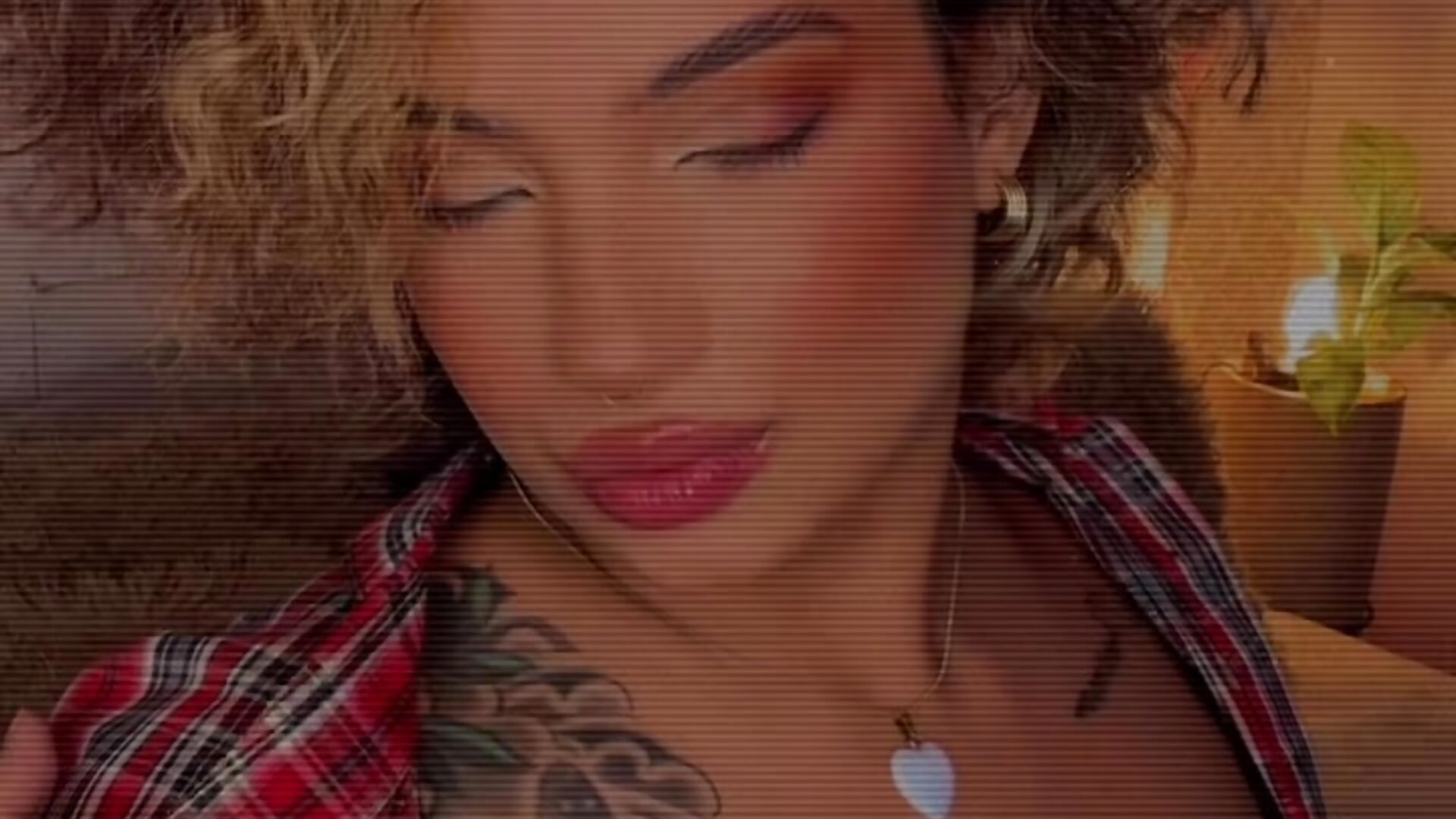 Sexy piercing - Video von Arianabromw Cam-Model