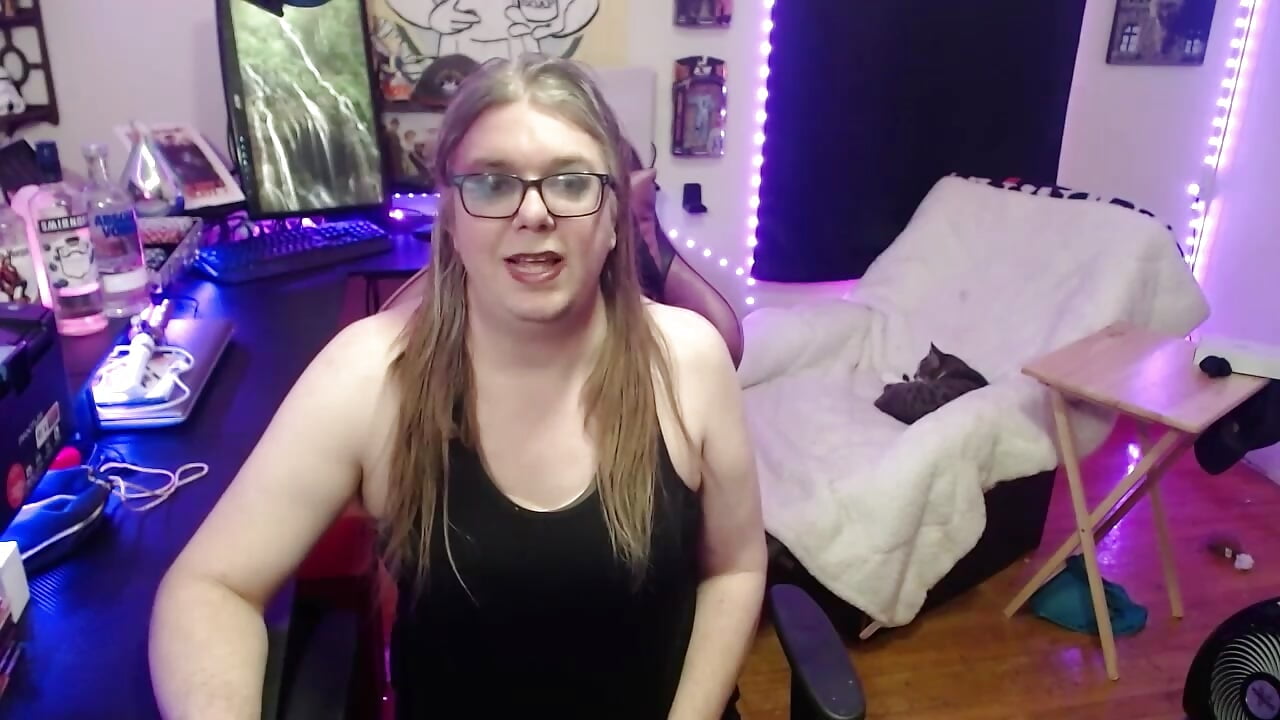 A Quick Word From Me - video by transinme cam model