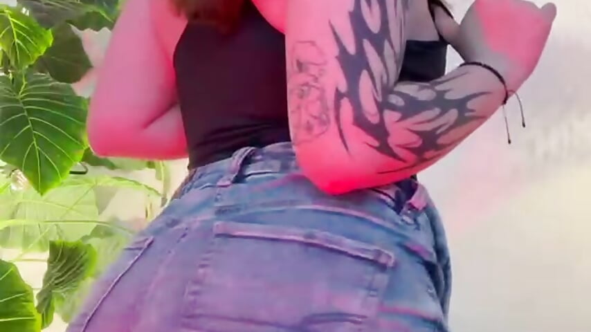 Blue-Stripes After Dark - video by Fluffy_Bubble21 cam model