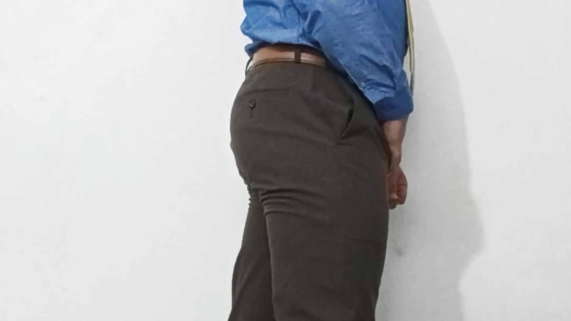 VId4suitsoft4 - KalethBigDick 캠 모델의 동영상