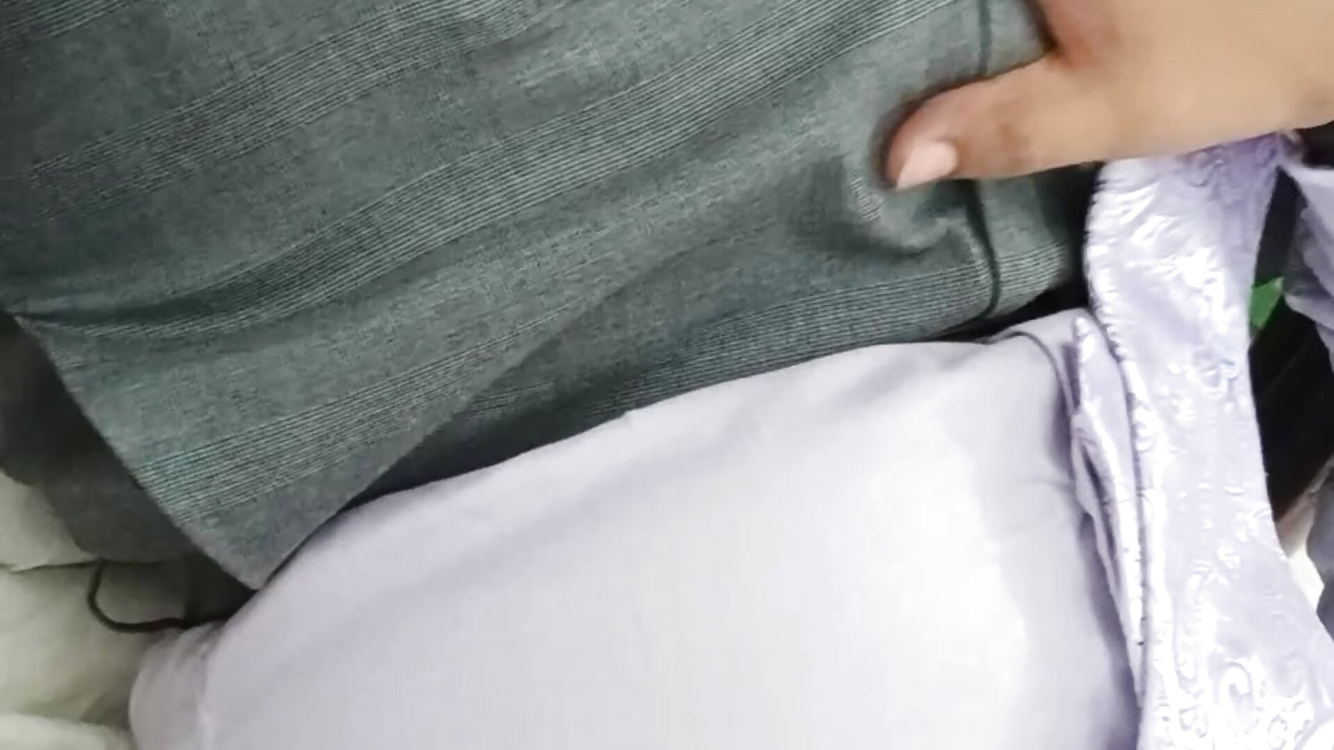 Vídeo  9921 de modelo de vídeos KalethBigDick – em alta