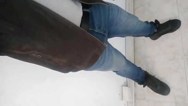 leather 2 - video by KalethBigDick cam model