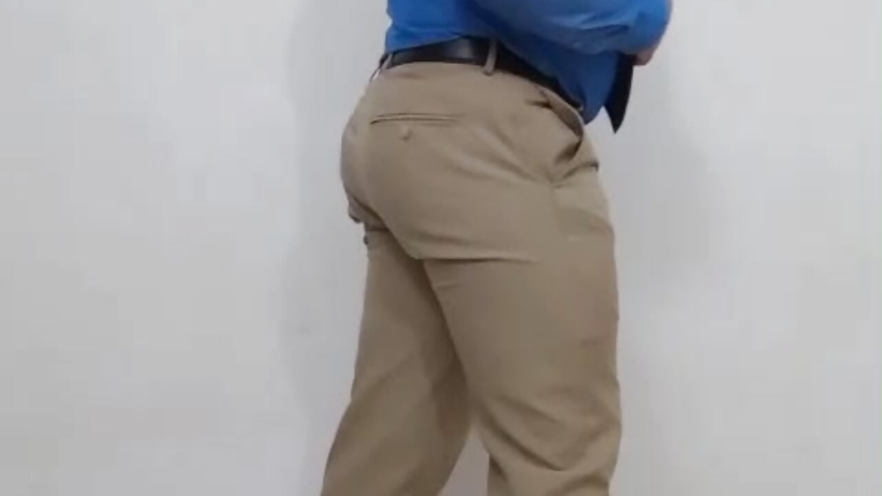 kakhi suit - KalethBigDick adlı kamera modelinin videosu