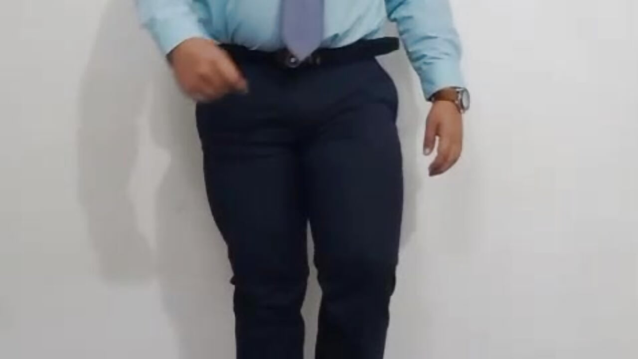 WhatsApp Video 2026-05-09 at 3,30,30 AM - video của người mẫu cam KalethBigDick