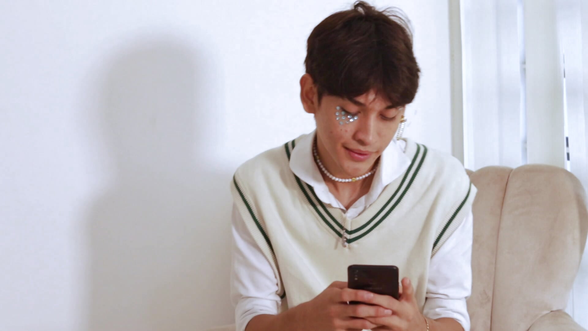 Come to know a little more of me! - video by Adriien19 cam model