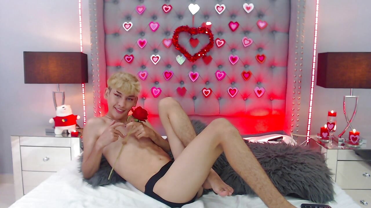 Hi My Lovers!! I want to give u my pleasure - video by Adriien19 cam model