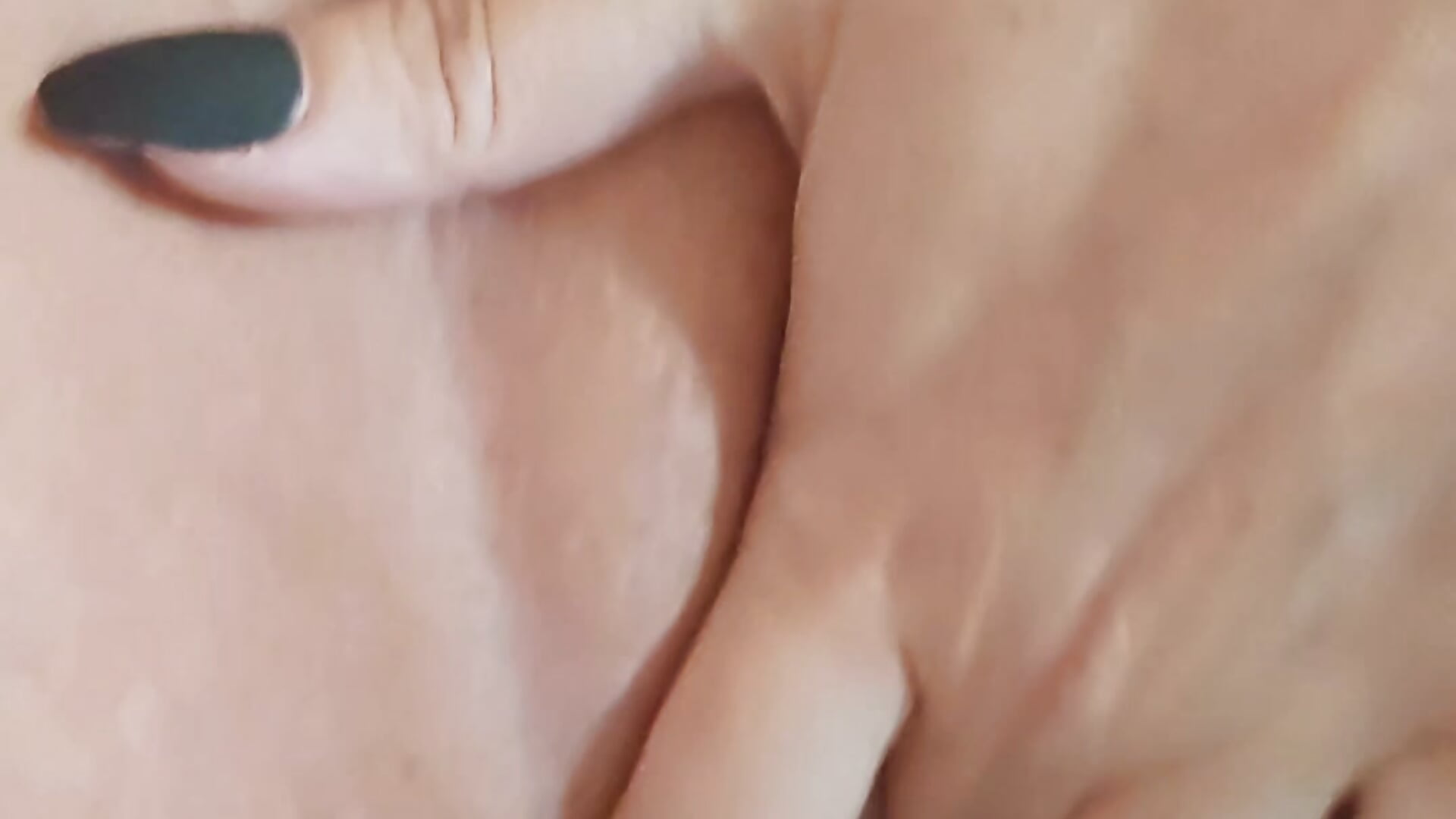 Close up pussy play – video od webkamerové modelky Sexy_Binxy