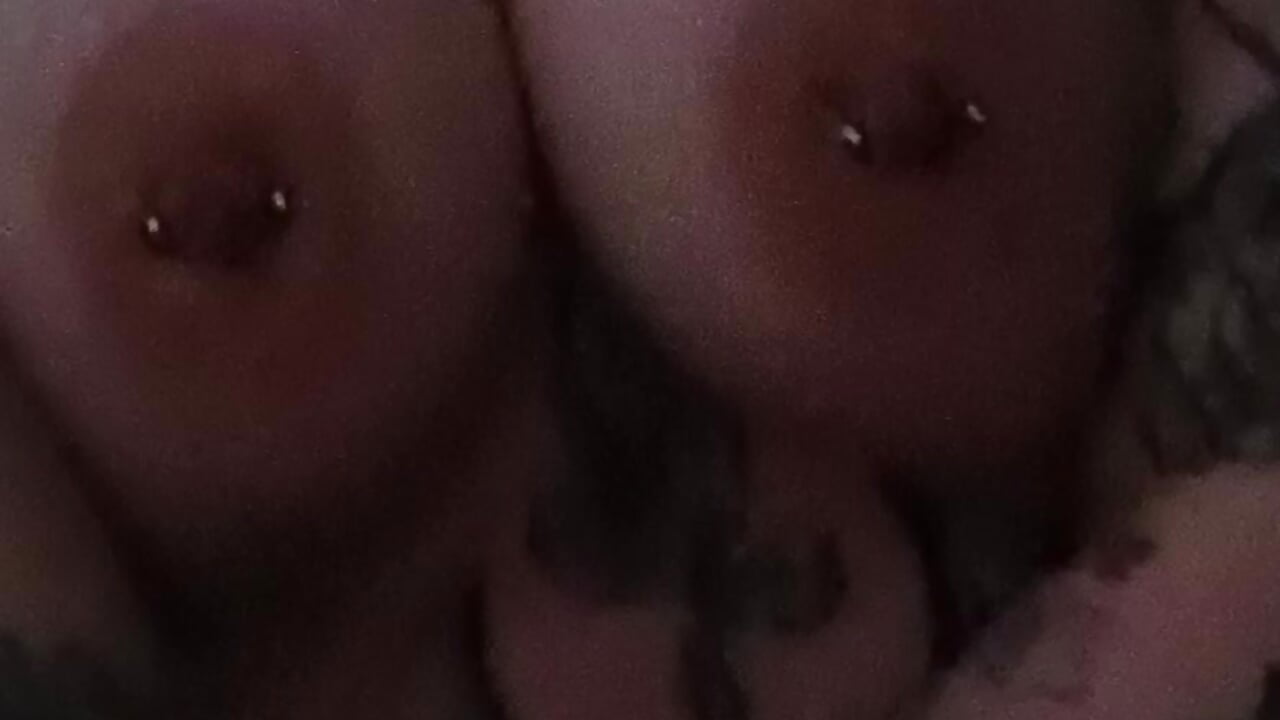 Un regalito para ustedes 🤭 - vidéo du modèle de showcams cherryok9