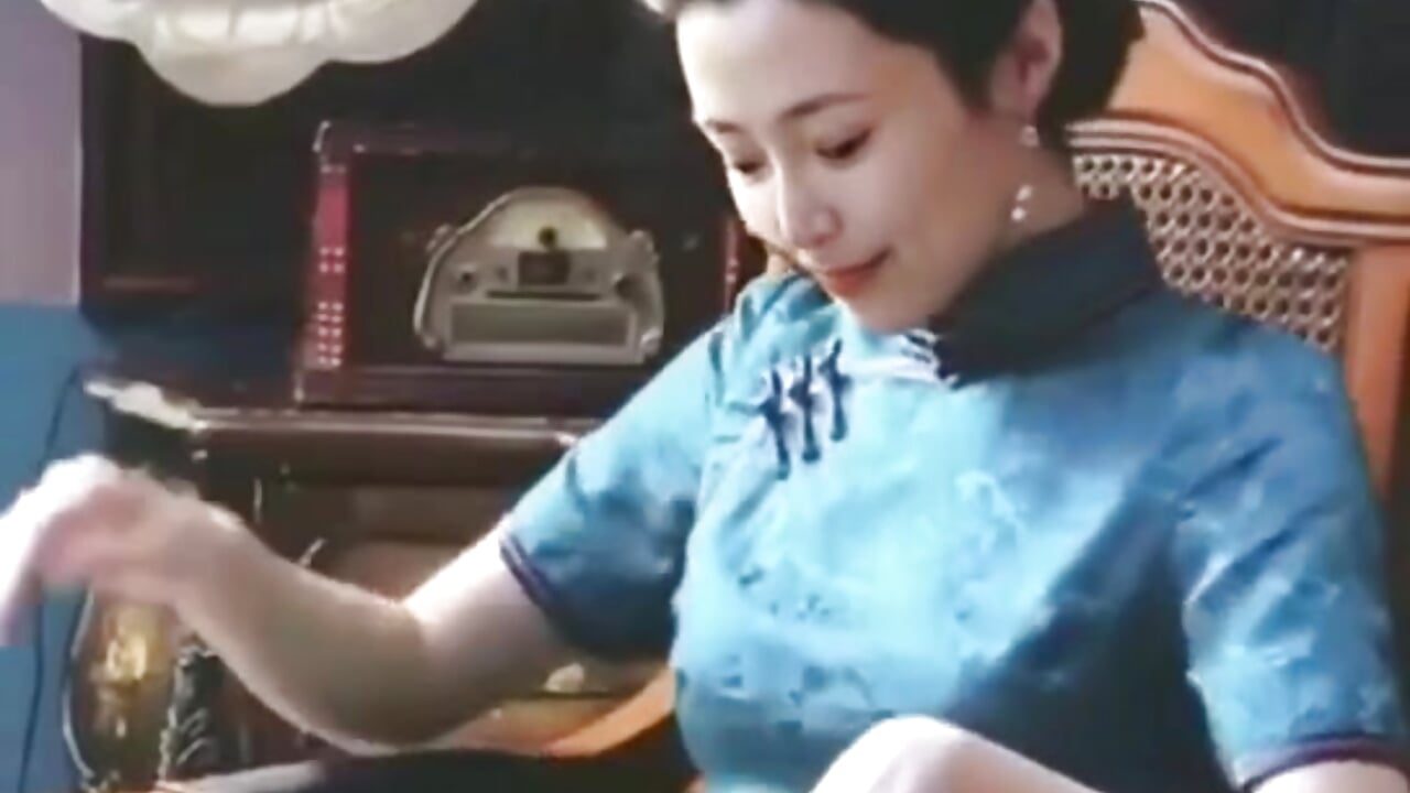 一袭旗袍，染就一树芳华