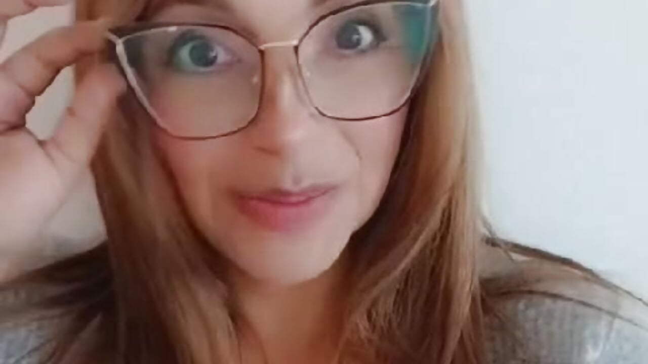 Welcome - video by RossanaLionheart cam model